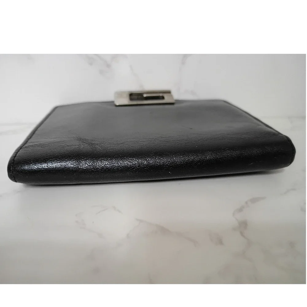 GUCCI Vintage Smooth Black Leather Unisex Bi-Fold Wallet w/ G-Clasp